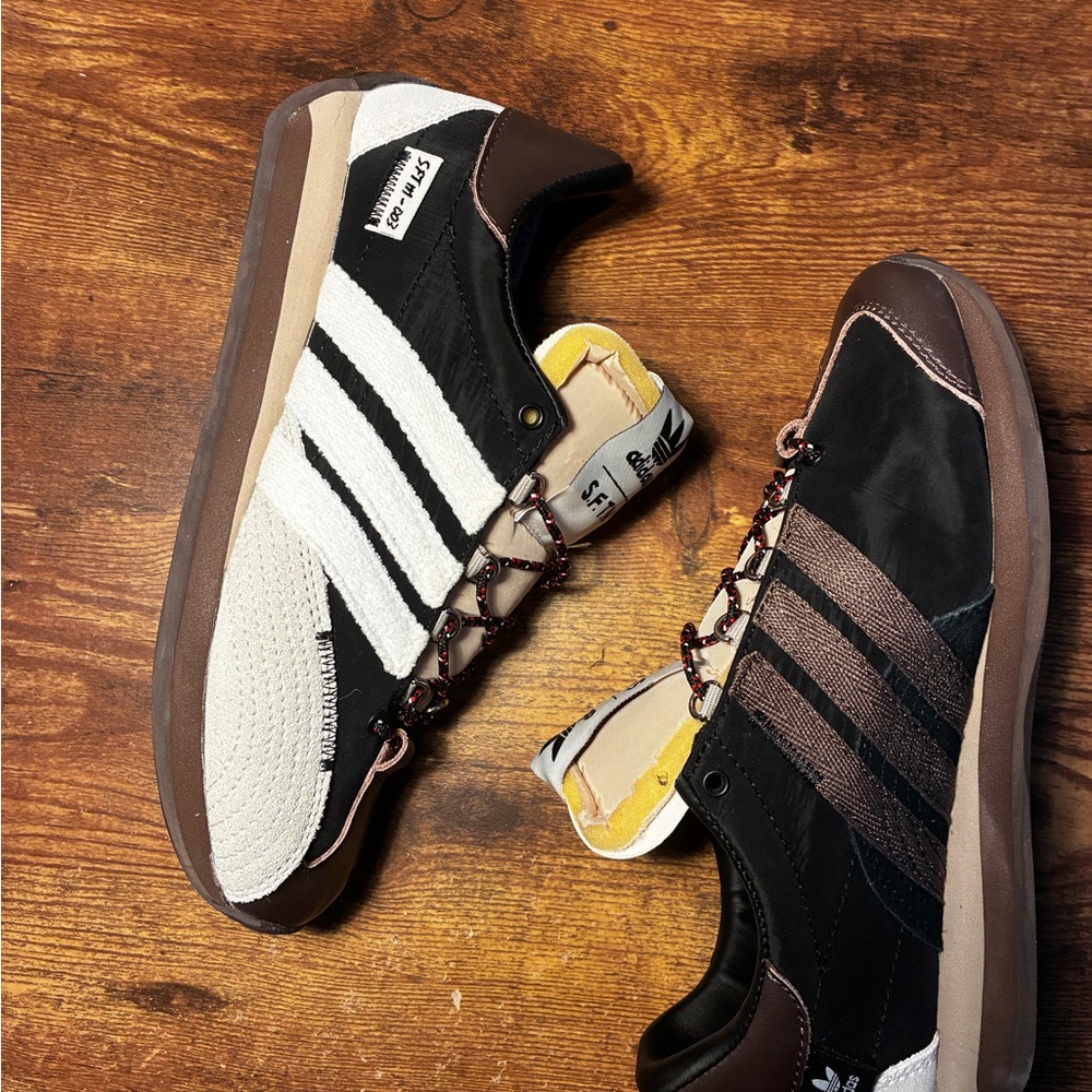 Adidas x Song for The Mute country og